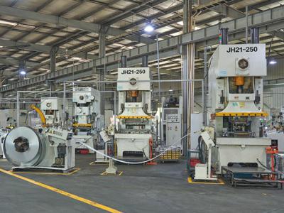 El papel esencial de las piezas metálicas soldadas en la industria moderna